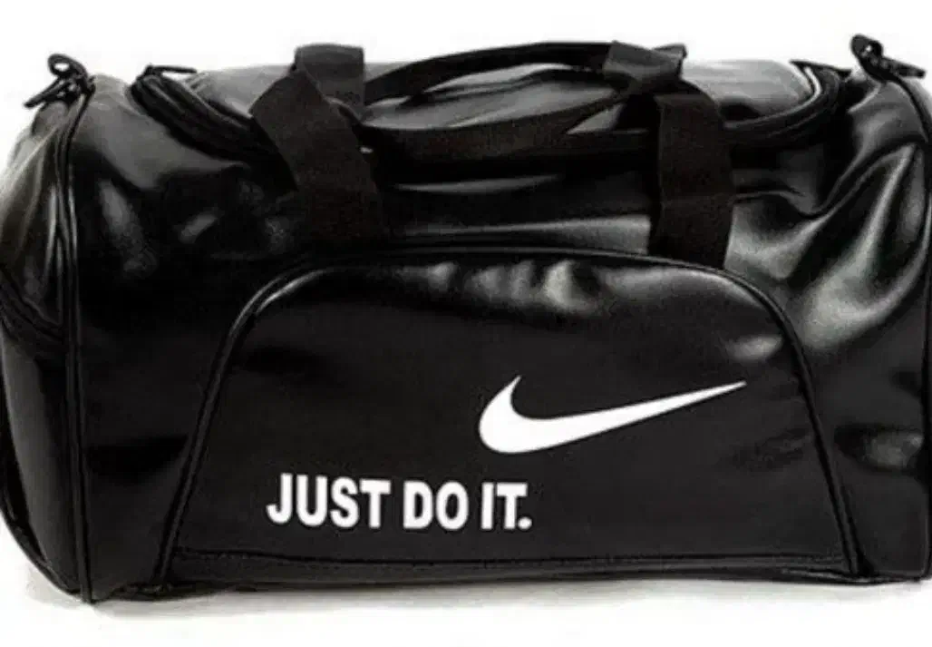 کیف باشگاه گم شده|کیف، کفش، کمربند|دورود, |دیوار