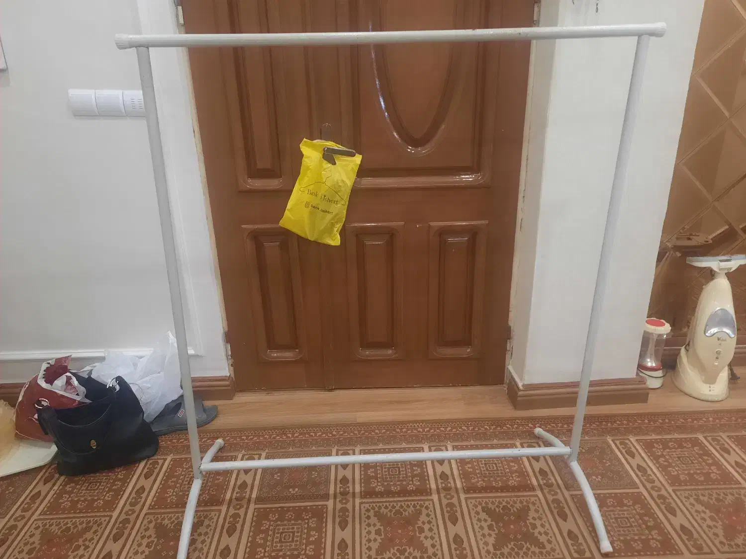 رگال لباس|بندرخت و رخت‌آویز|تبریز, |دیوار