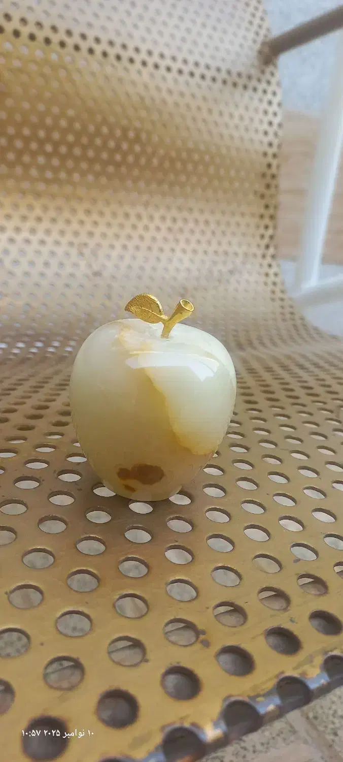 سیب سنگی مرمر|مجسمه، تندیس، ماکت|قم, بنیاد|دیوار