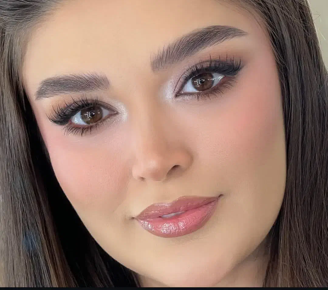 میکاپ و شنیون vip|خدمات آرایشگری و زیبایی|سقز, |دیوار