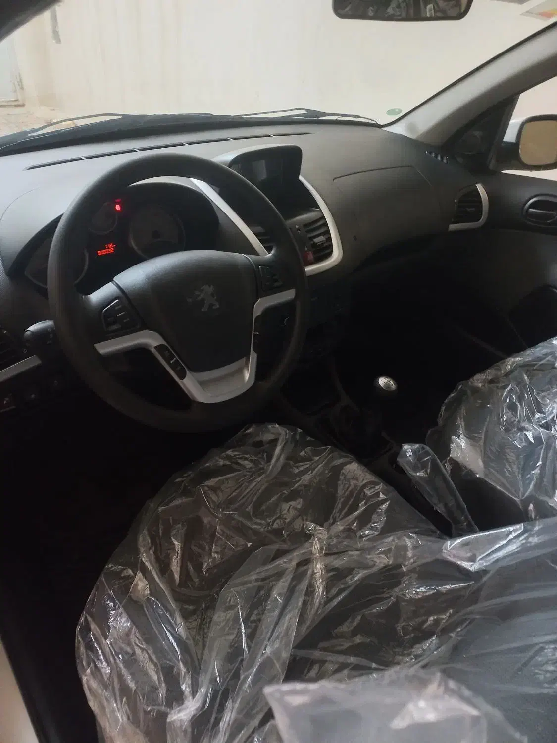 ۲۰۷ خشک|خودرو سواری و وانت|سنندج, |دیوار