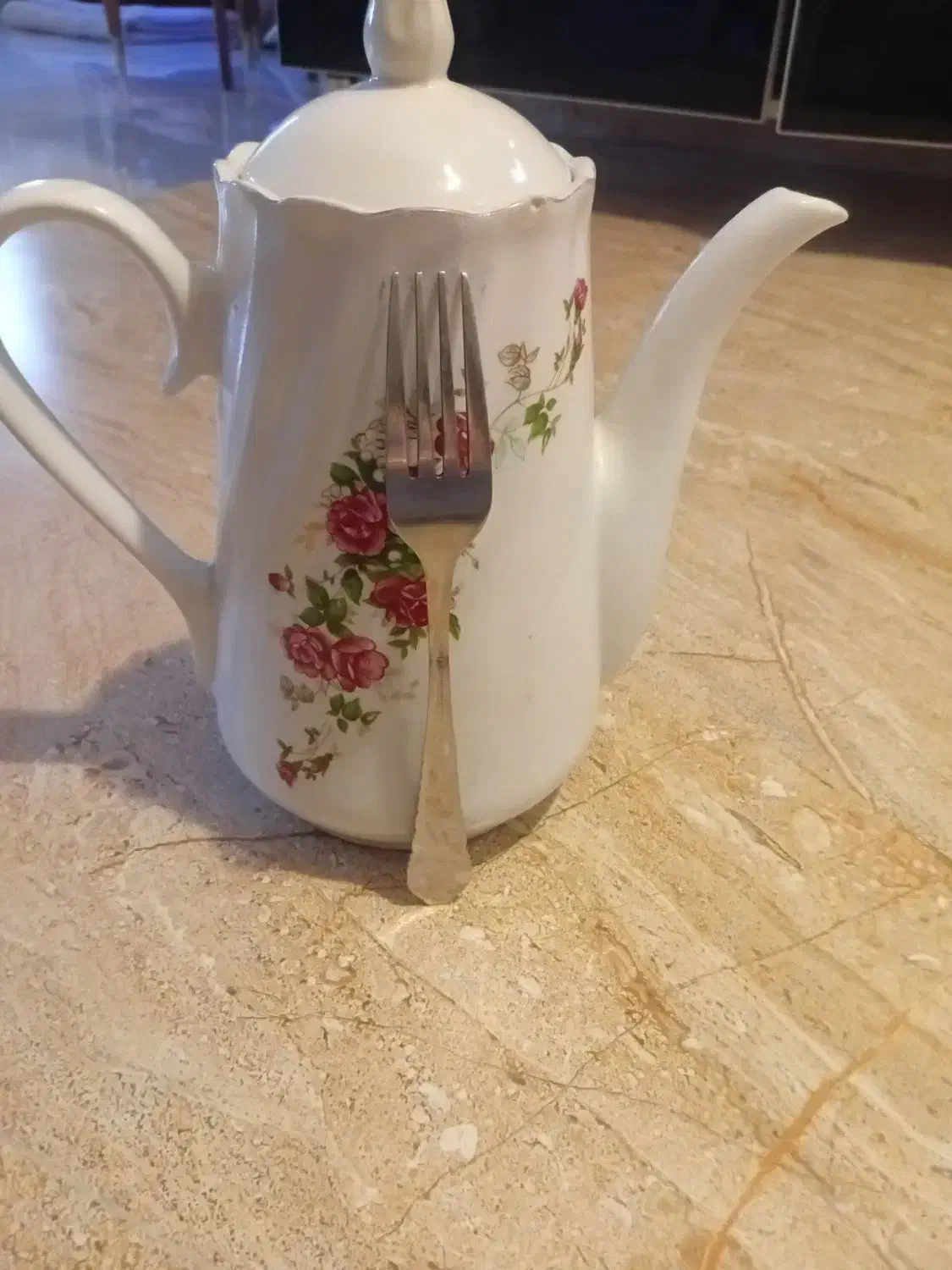 قوری چینی|قوری، کتری، قهوه‌ساز دستی|ارومیه, |دیوار