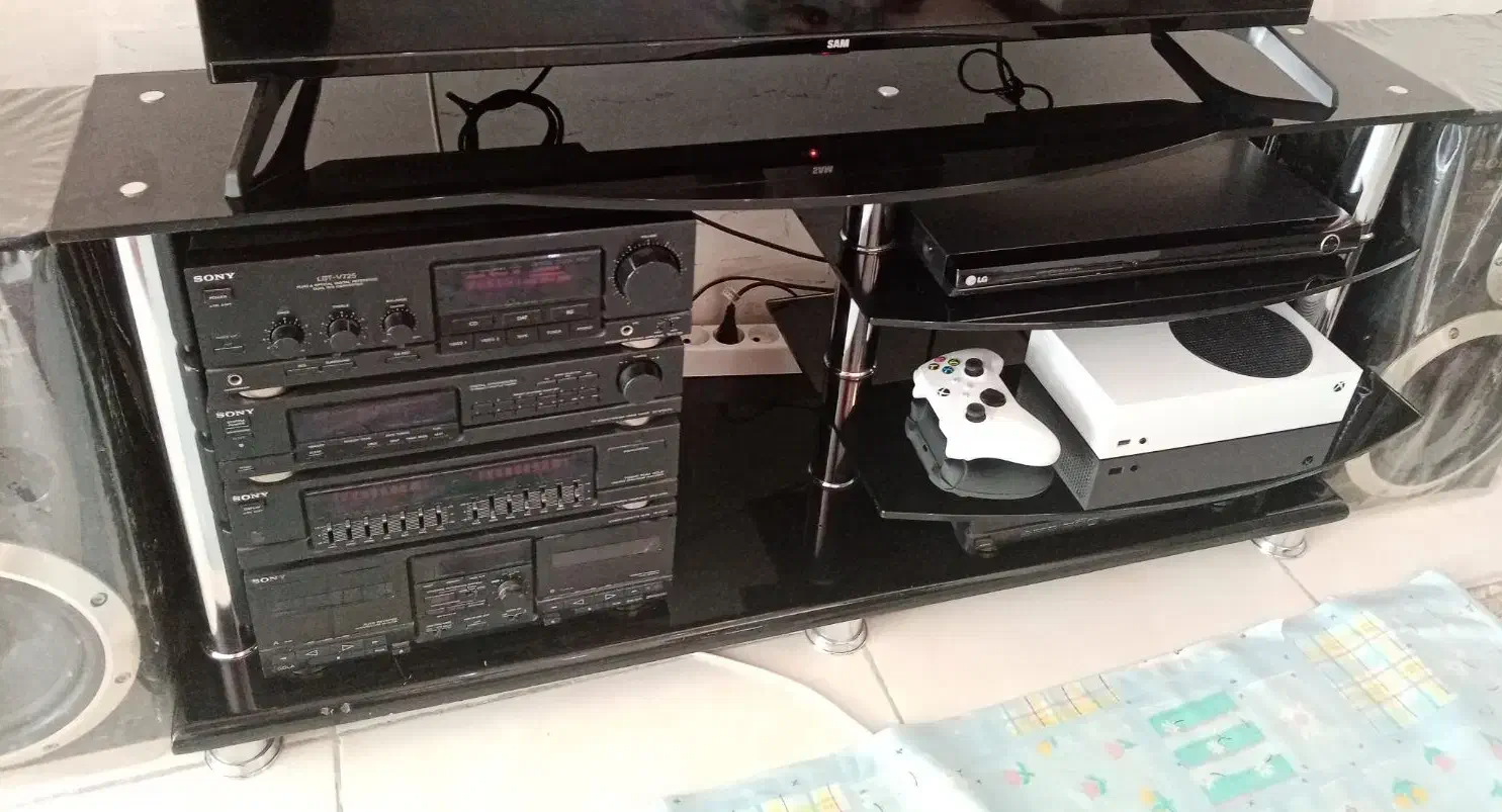 میز تلویزیون شیشه ای شیک|میز تلویزیون|قم, پردیسان|دیوار