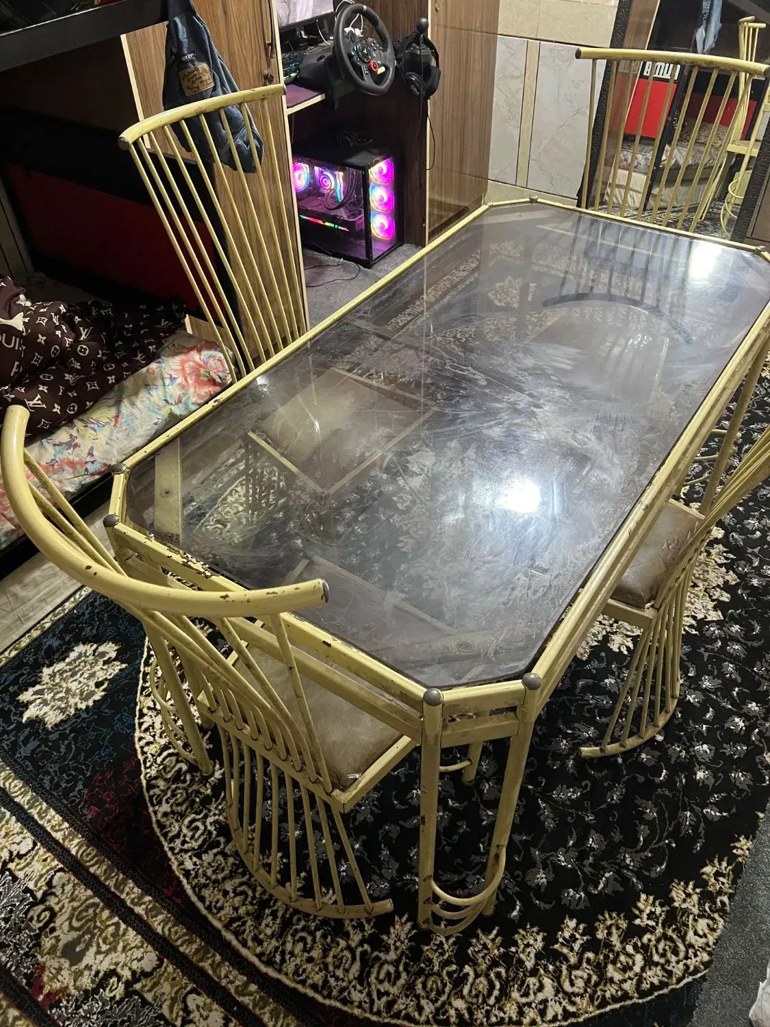 میز غذا خوری|میز و صندلی غذاخوری|خرمشهر, |دیوار