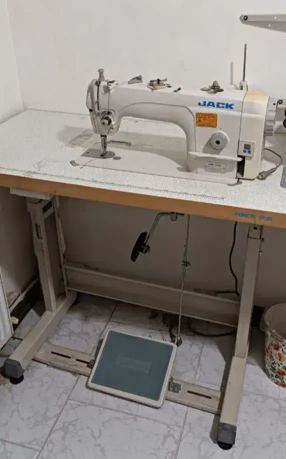 چرخ راسته دوز صنعتی|چرخ خیاطی و ریسندگی|اندیشه, شهرک مریم|دیوار