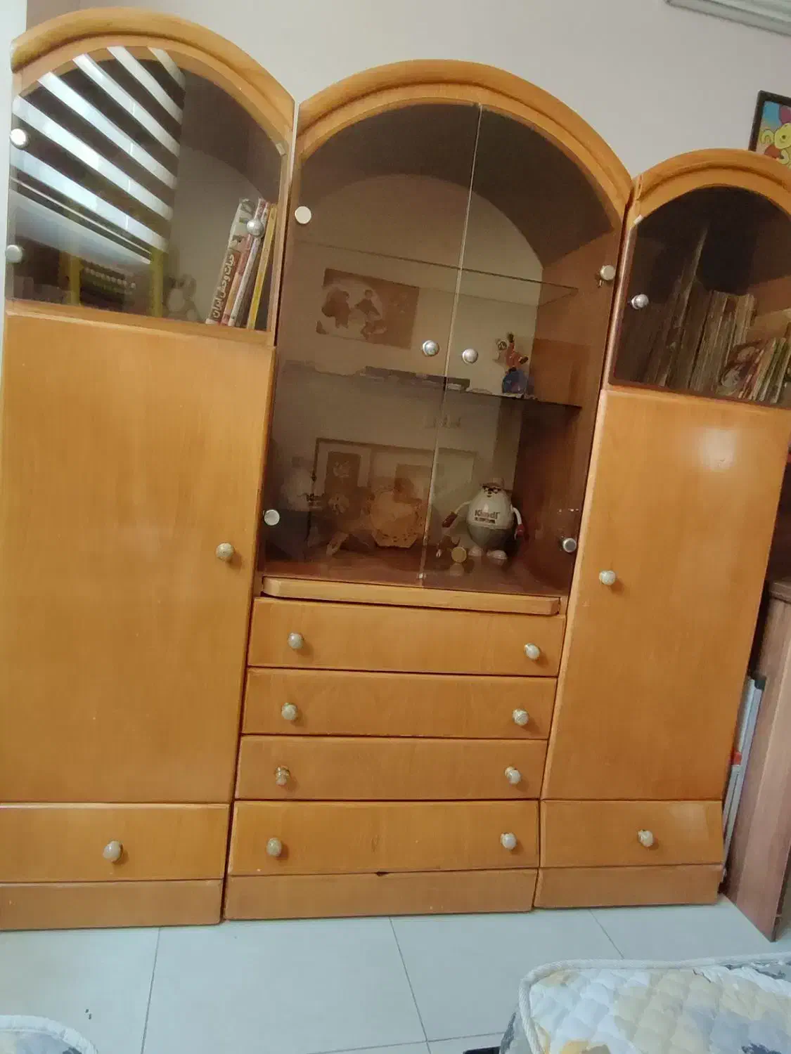 کمد|مبلمان خانگی و میز عسلی|اصفهان, چشمه باقرخان|دیوار