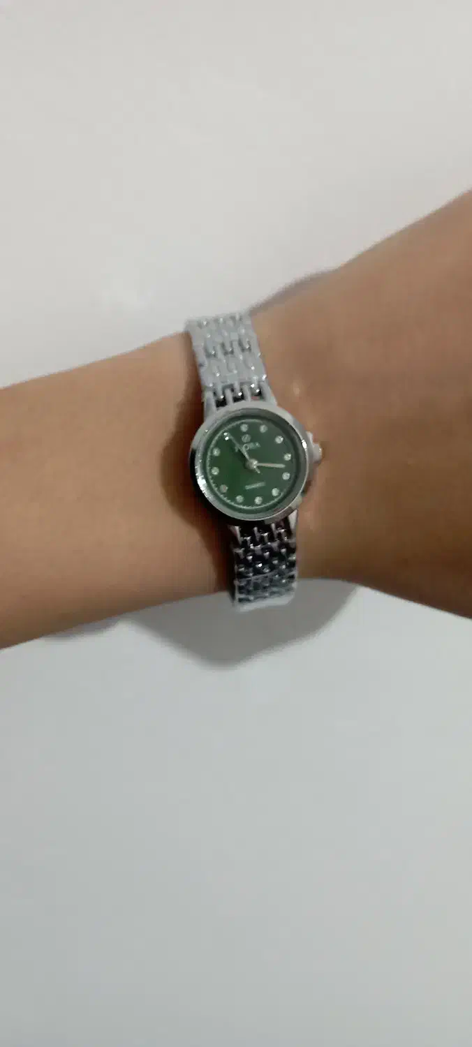 ساعت نقره ای|ساعت|قدس, شهر‌قدس|دیوار