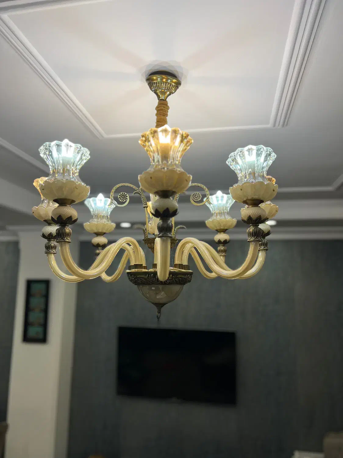 دو جفت لوستر ۸ شاخه ترکیب کریستال و برنج|لوستر و چراغ آویز|تهران, تهرانسر شرقی|دیوار