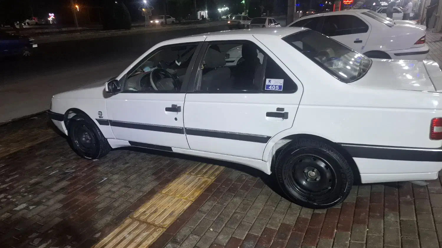 پژو ۴۰۵ تیوفایو|خودرو سواری و وانت|آبپخش, |دیوار