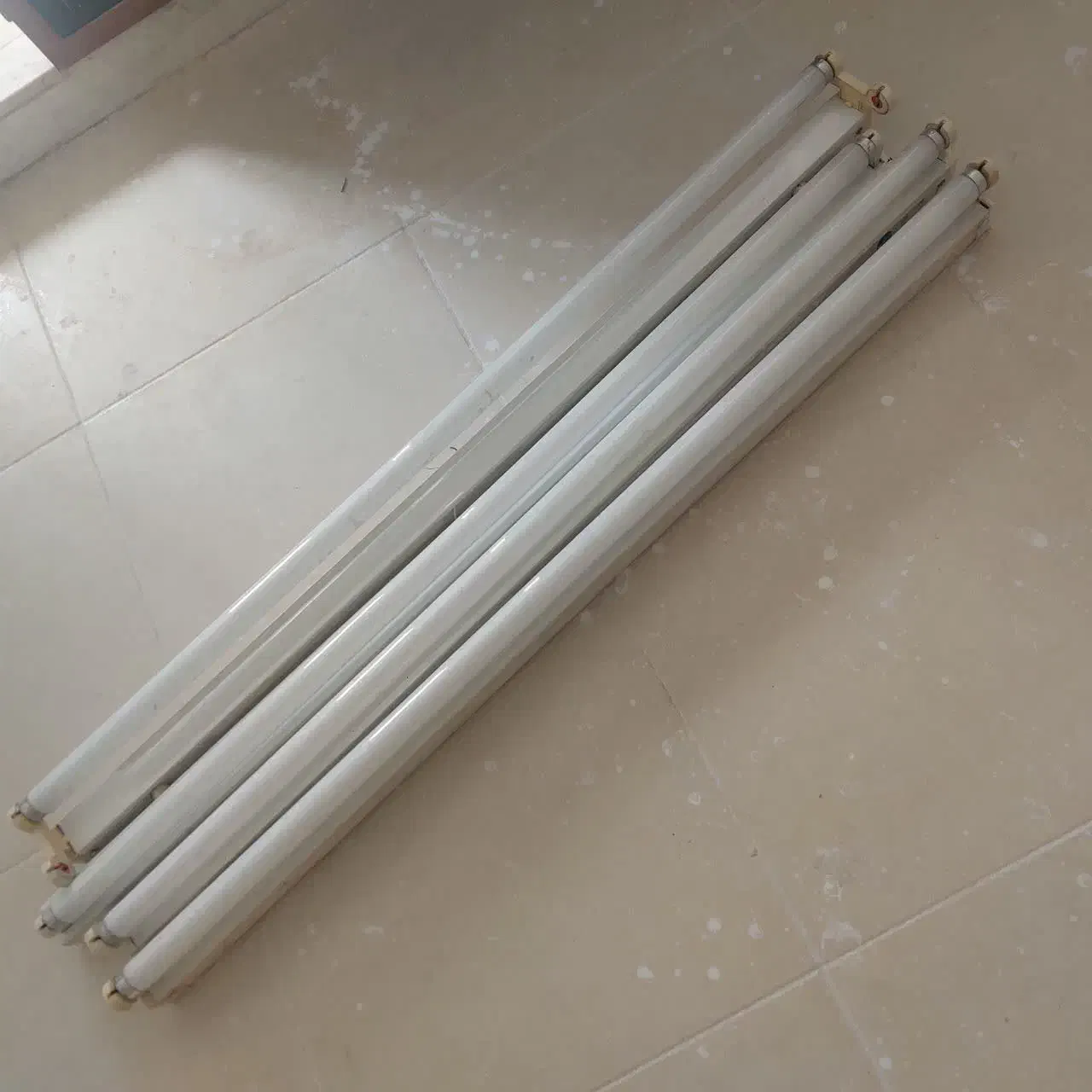 مهتابی|لامپ و چراغ|قم, انسجام|دیوار