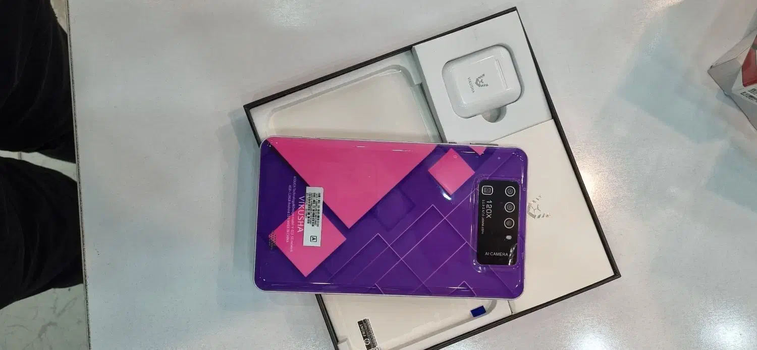 تب لت ۱۲۸.ips|تبلت|اصفهان, مفتح|دیوار