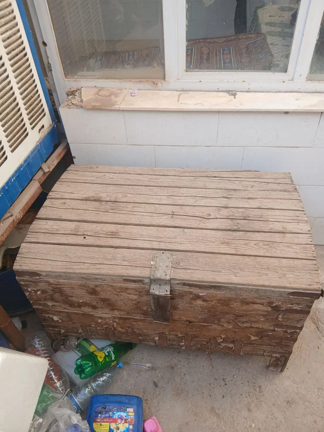 صندوق چوبی قدیمی|کلکسیون اشیاء عتیقه|اردکان, |دیوار