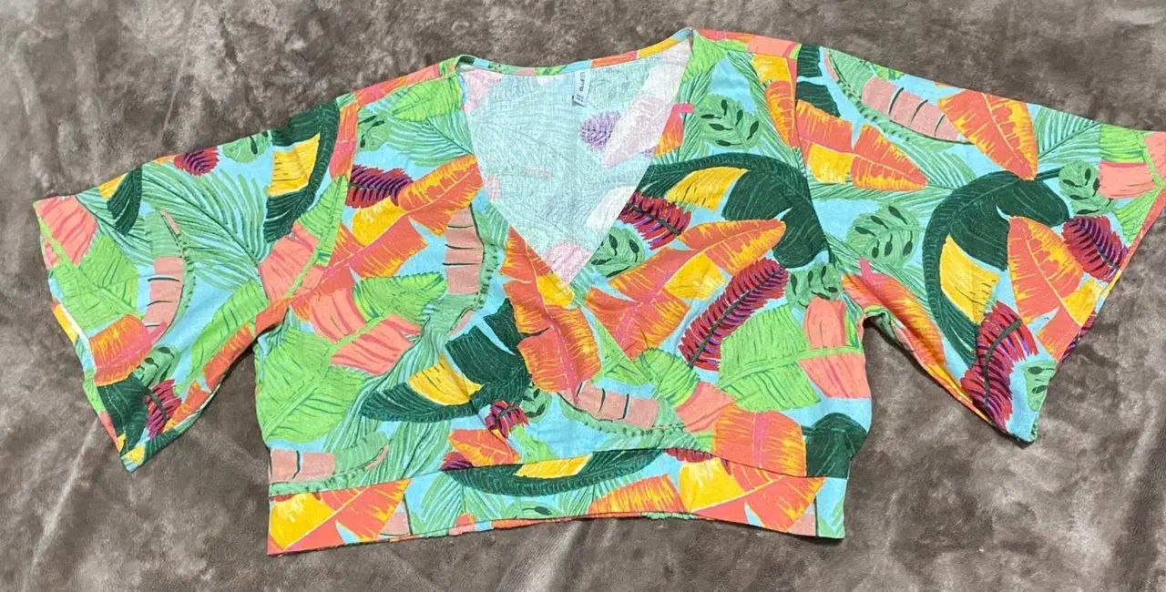 لباس|لباس|گنبد کاووس, |دیوار