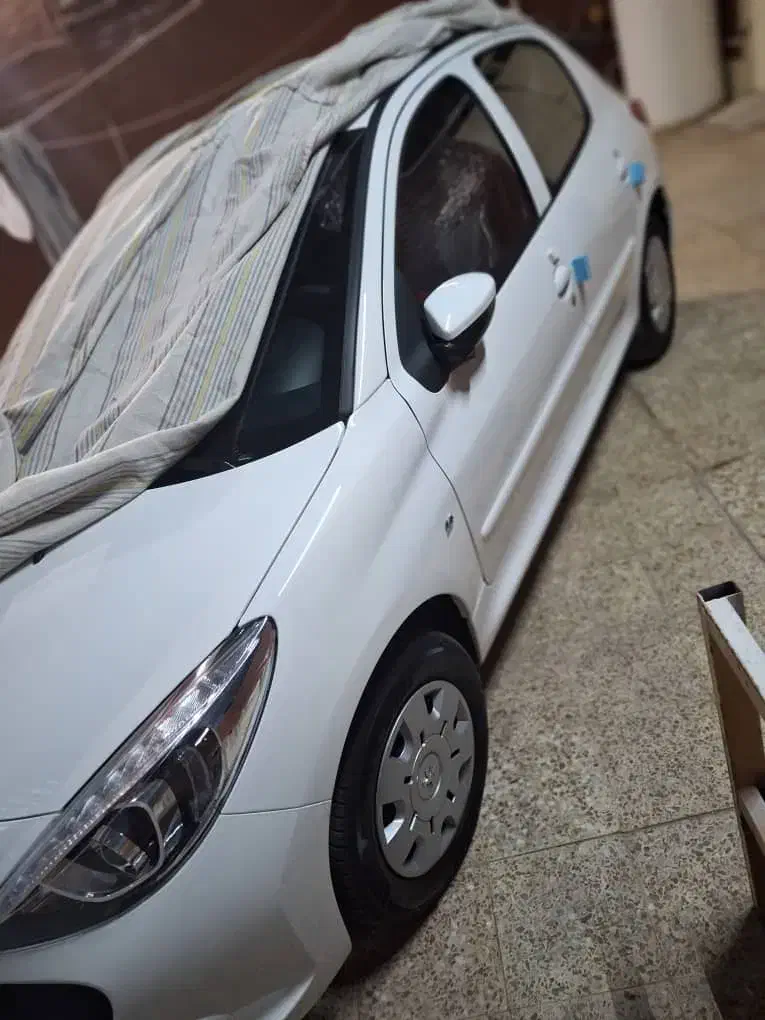 ۲۰۷ صفر سقف فلز مدل۴۰۴|خودرو سواری و وانت|شهرضا, |دیوار