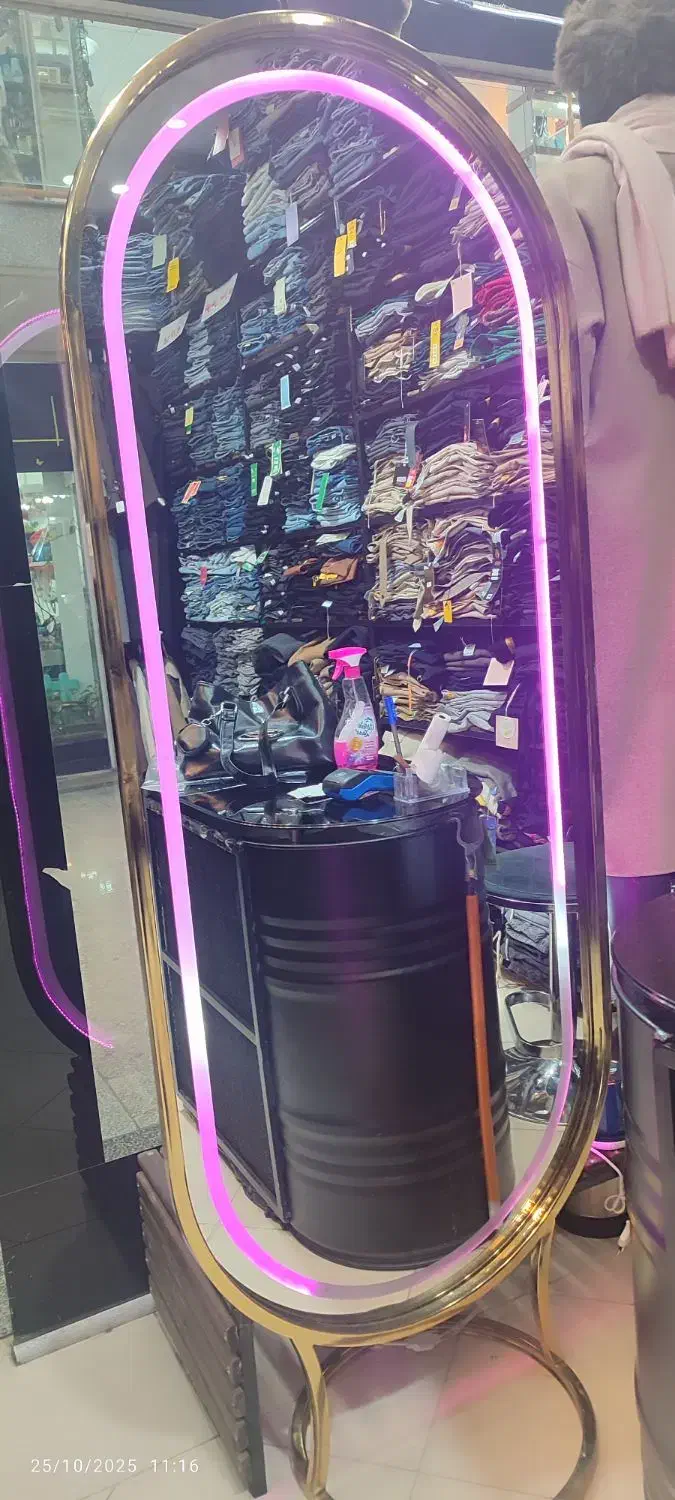 ایینه قدی|آرایشگاه و سالنهای زیبایی|دورود, |دیوار