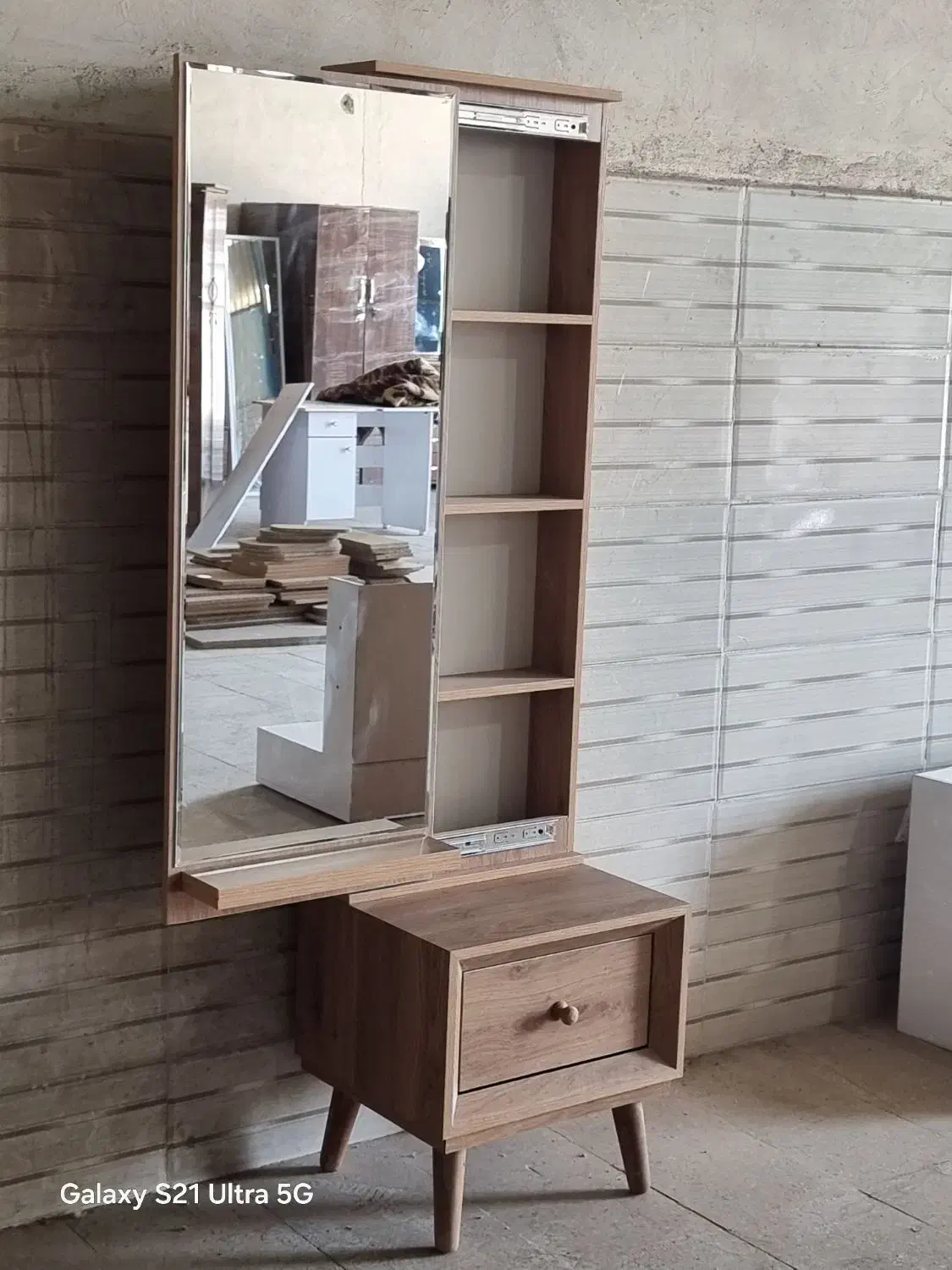 اینه قدی مدرن تخفیف تخفیف|آینه|مشهد, بهمن|دیوار