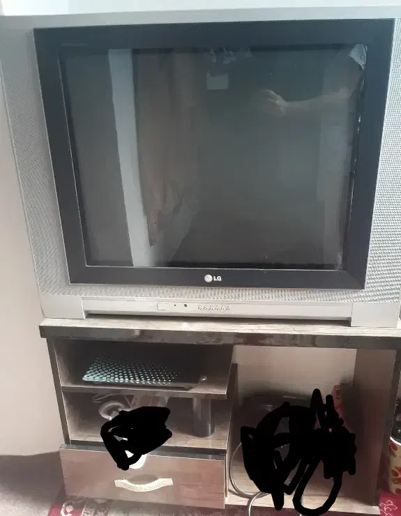 میز تلویزیون و تلویزیون|تلویزیون و پروژکتور|فومن, |دیوار