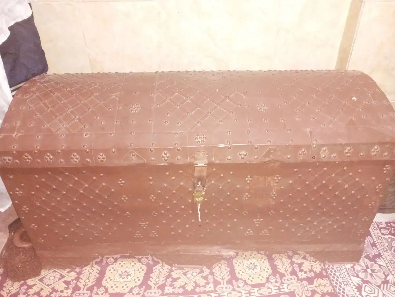 صندوق چوبی قدیمی|صنایع دستی و سایر لوازم تزئینی|شاهین‌شهر, خانه کارگر|دیوار