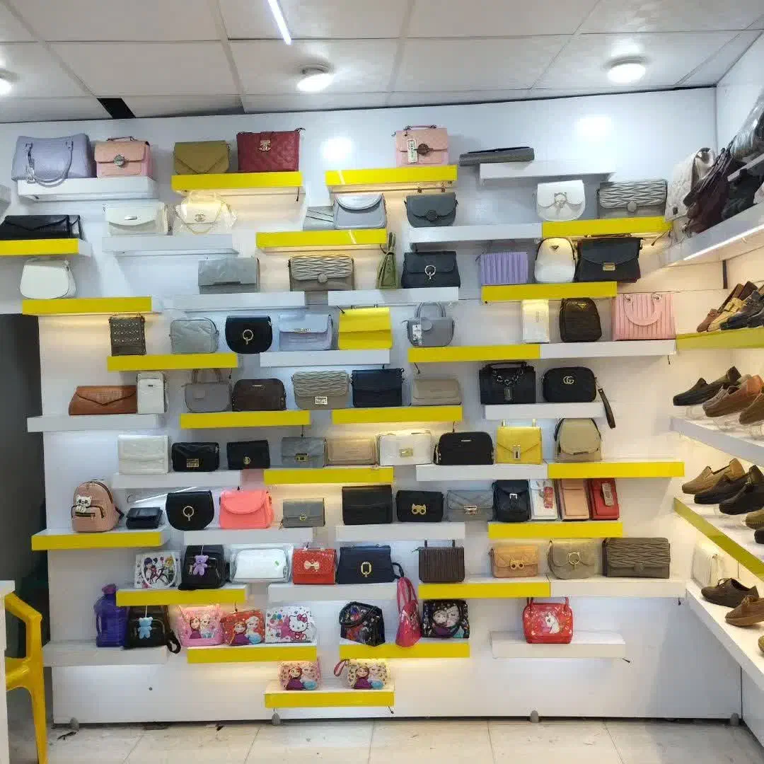 طراحی و ساخت دکور مغازه ، فروشگاه، ویترین، پیشخوان|فروشگاه و مغازه|اصفهان, باغ دریاچه|دیوار