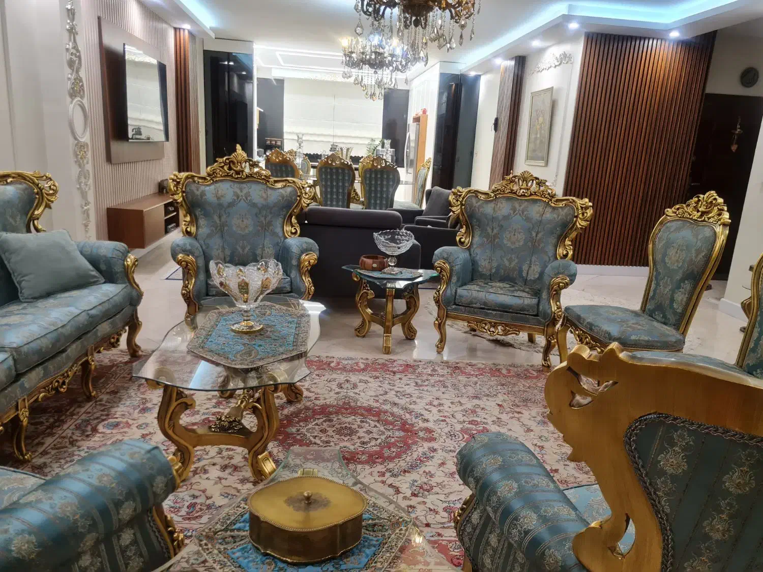 مبل سلطنتی ۷ نفره|مبلمان خانگی و میز عسلی|تهران, مدائن|دیوار