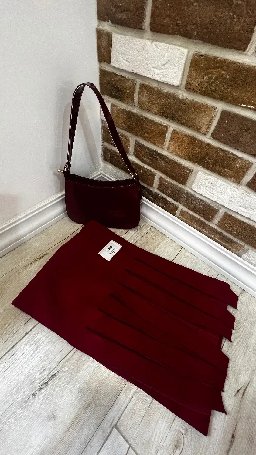 کیف ورنی و شال برند منگو|کیف، کفش، کمربند|رشت, معلم|دیوار