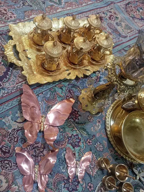 وسایل برنز|کلکسیون اشیاء عتیقه|بروجرد, |دیوار