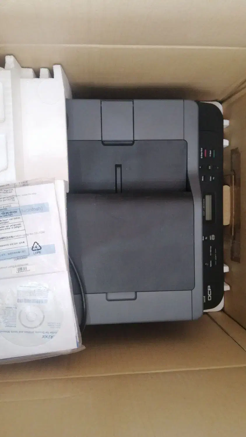 فروش یه دستگاه سه کاره کپی... پرینتر واسکنر|پرینتر، اسکنر، کپی، فکس|زرقان, |دیوار