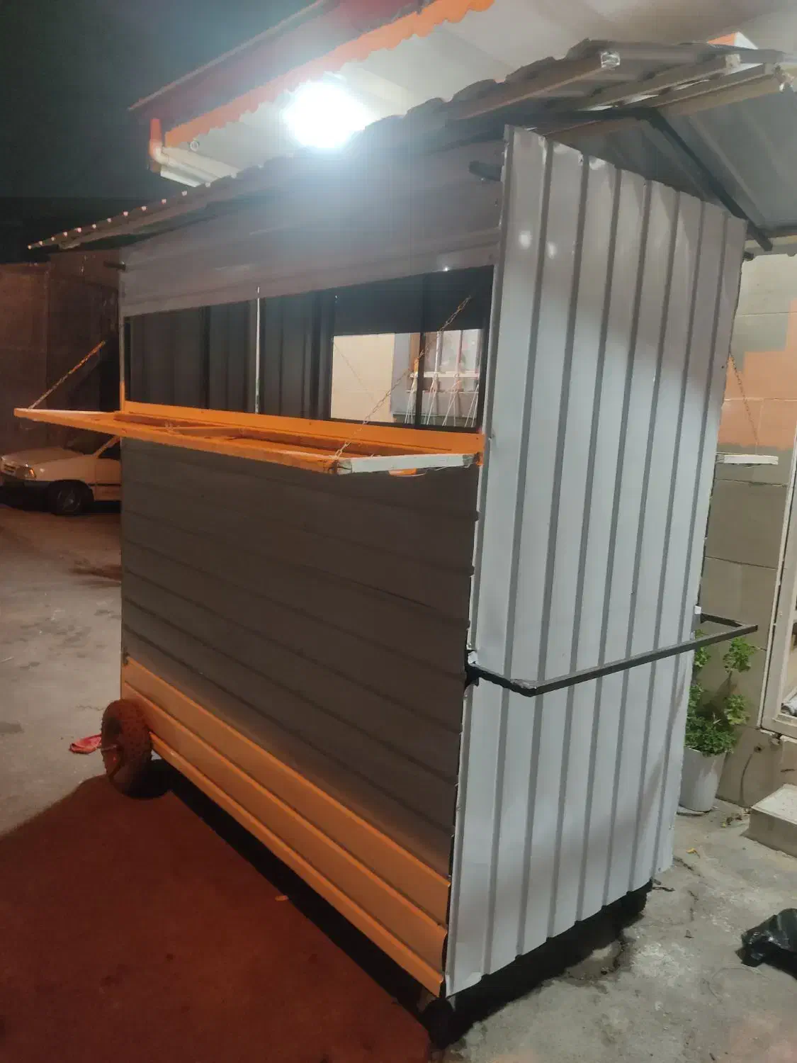 کانکس و دکه فست فود غذا خوری قهوه سیار چهار چرخ|کافیشاپ و رستوران|رشت, جانبازان|دیوار