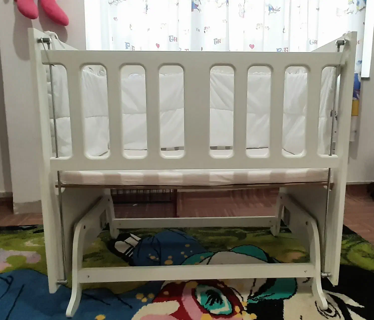 گهواره و تخت کنار مادر|تخت و سرویس خواب|قشم, |دیوار