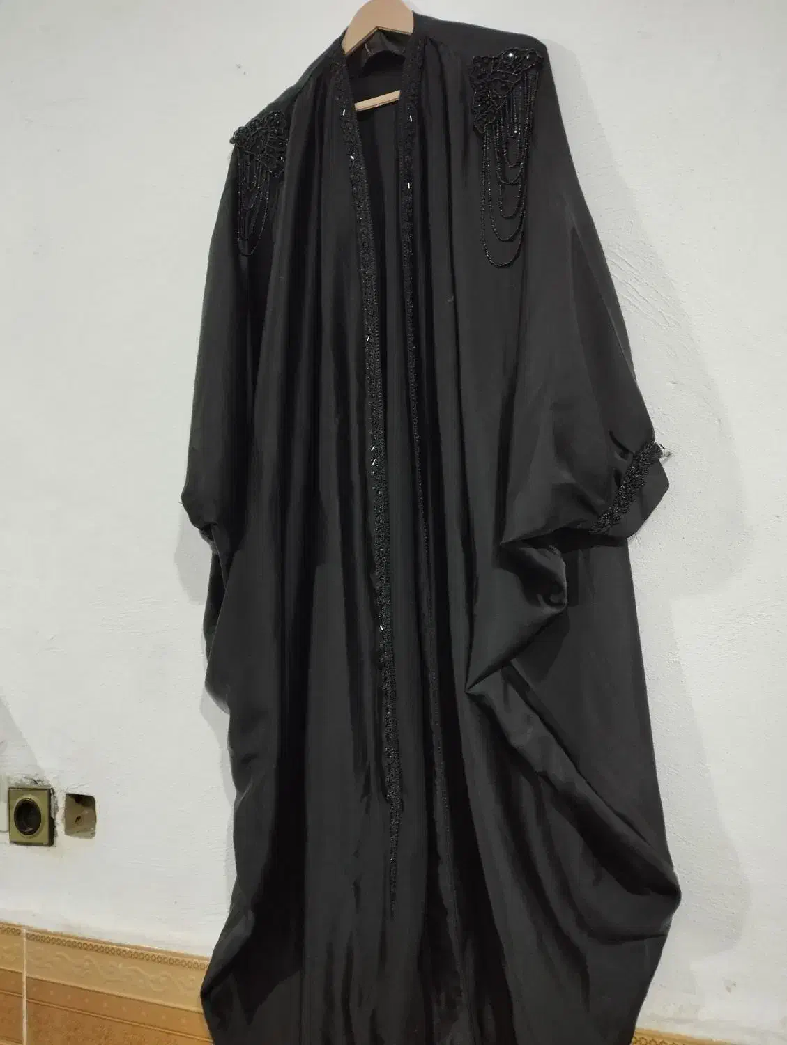 مانتوعبا|لباس|دهدشت, |دیوار