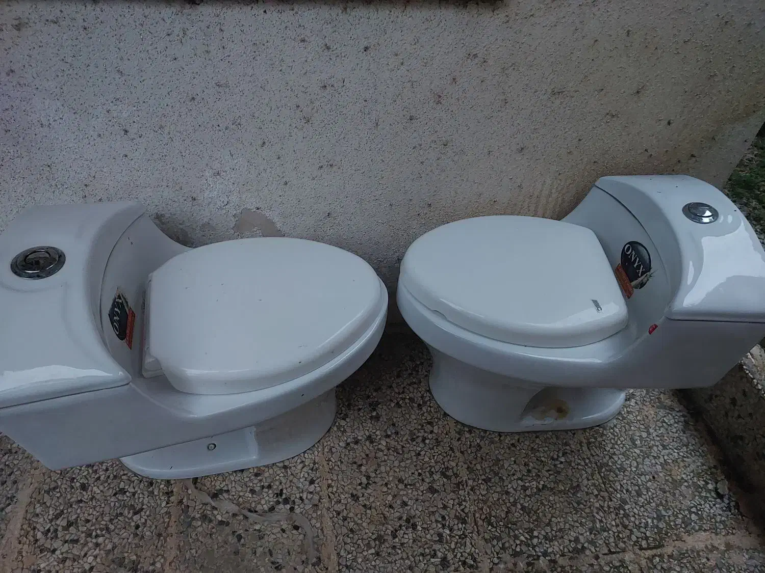 فروش دو توالت فرنگی استفاده شده سالم|لوازم سرویس بهداشتی|چمستان, |دیوار