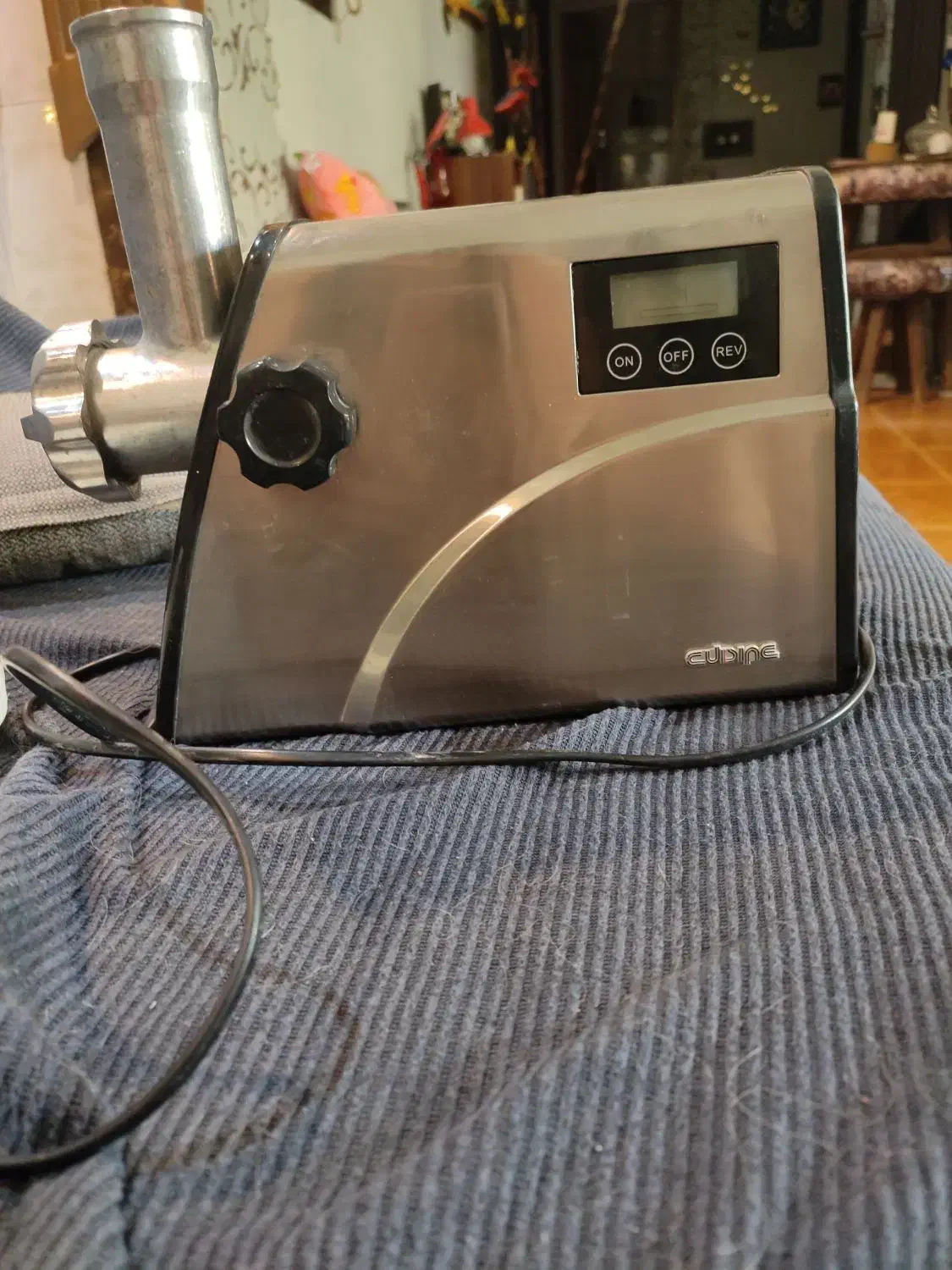 چرخ گوشت خانگی یا فست فودی کارکرده سالم تمیز  نو|خردکن، آسیاب، غذاساز|صدرا-فارس, فاز ۱|دیوار