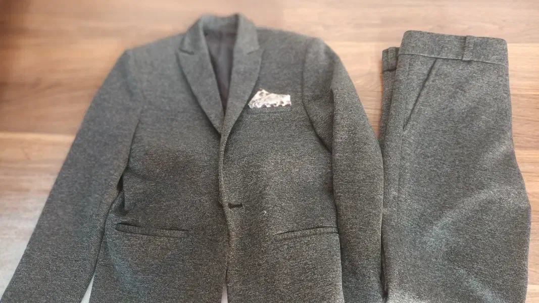 کت شلوار پسرانه 7و8 ساله|کفش و لباس بچه|بم, |دیوار