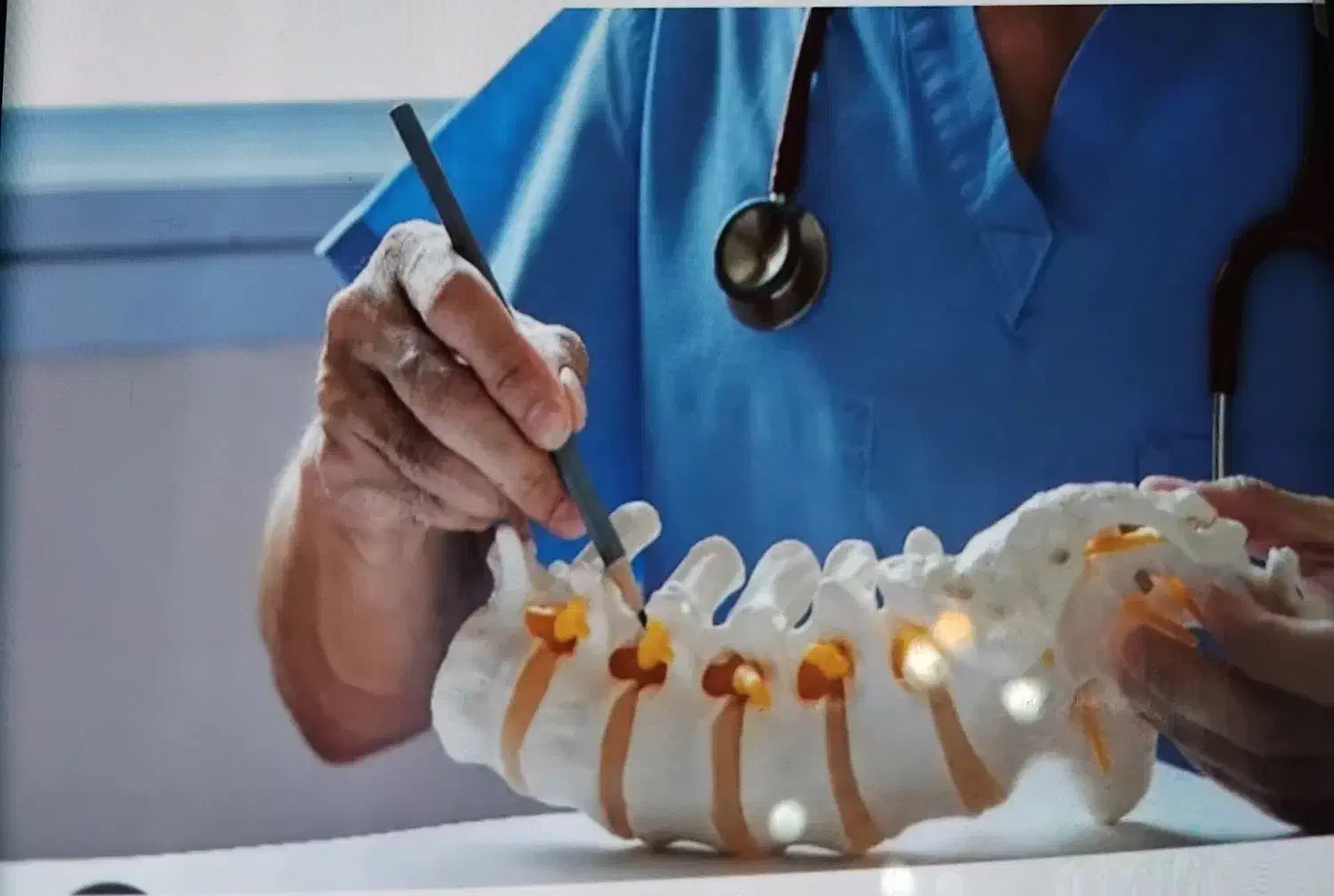 منشی کلینیک ارتوپدی فنی|استخدام درمانی، زیبایی، بهداشتی|تهران, مهران (سیدخندان)|دیوار