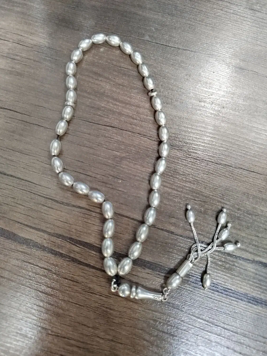 نقره  تسبیح|جواهرات|اصفهان, بهارستان|دیوار