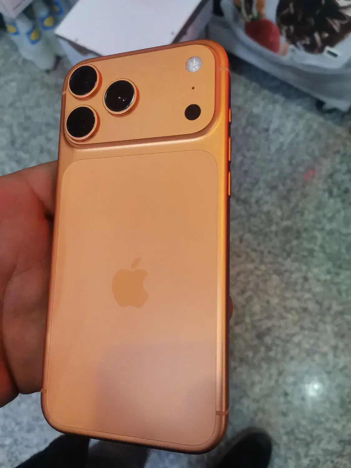 ایفن ۱۷پرومکس|موبایل|ارومیه, |دیوار