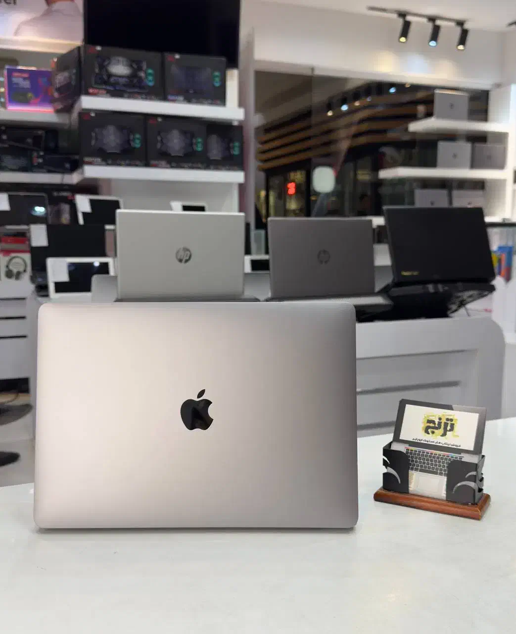 مک بوک پرو رم ۱۶ mac book pro 2020|رایانه همراه|مشهد, جانباز|دیوار