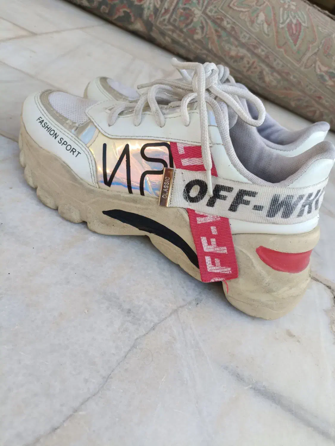 کتونی و کفش|کیف، کفش، کمربند|اراک, |دیوار