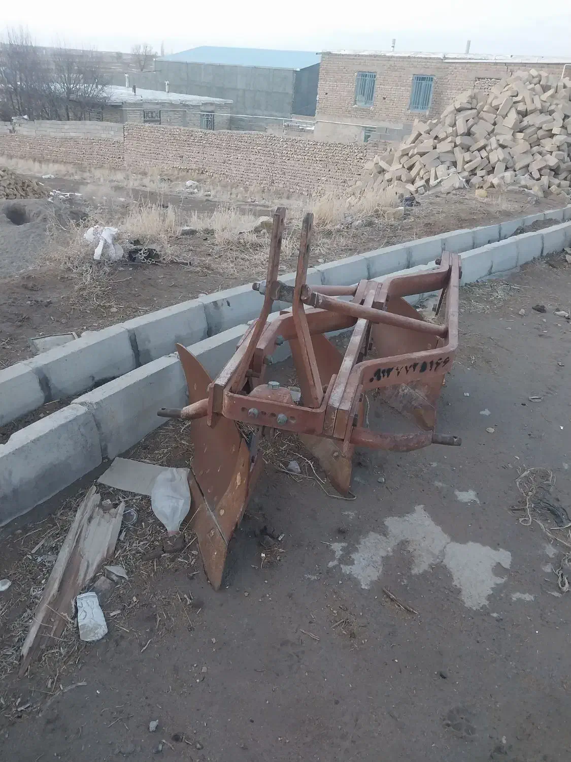 گاوآهن ۳خیش|ماشین‌آلات صنعتی|سجاس رود, |دیوار