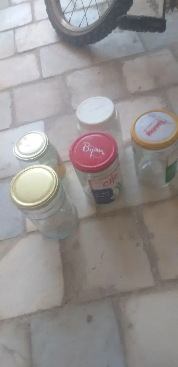 شیشه خالی|ظروف نگهدارنده، پلاستیکی، یک‌بارمصرف|میبد, |دیوار