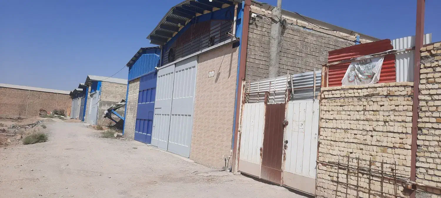 زمین جای سوله و کارگاه درچه زیر قیمت|فروش زمین و ملک کلنگی|خمینی‌شهر, |دیوار