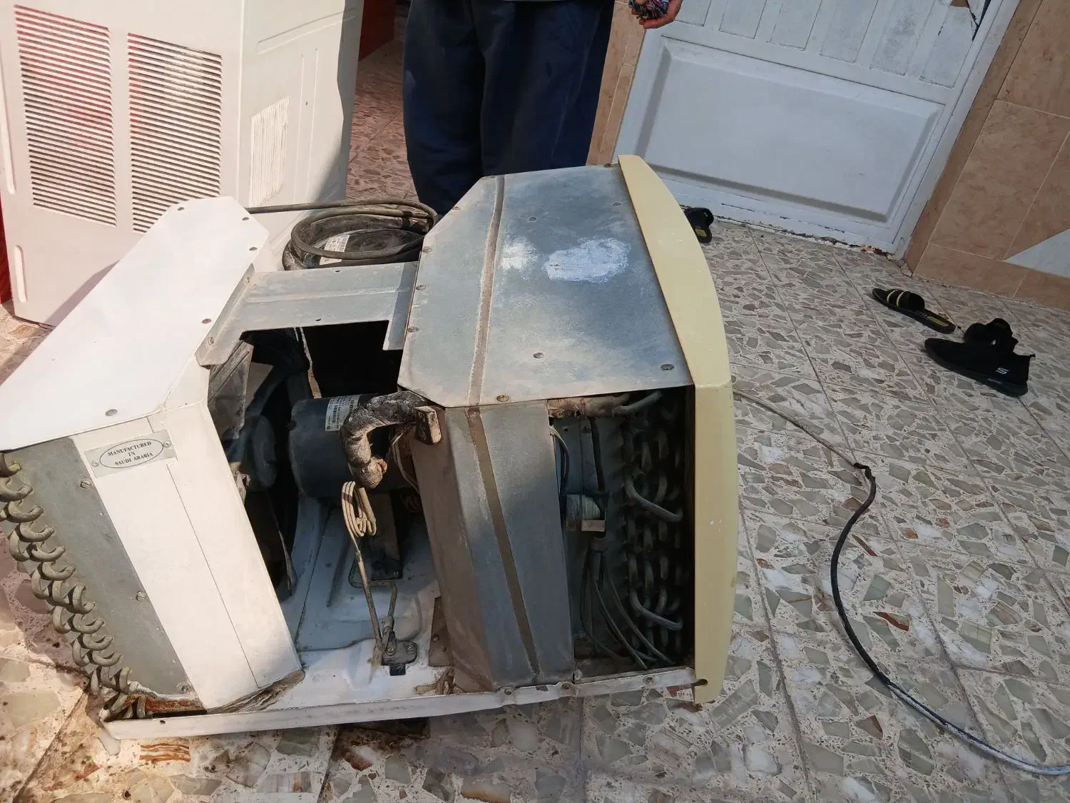 کولر ۲۴ هزار در حد نو فقط یه سال کار کرده|کولر گازی و فن‌کوئل|باوی, |دیوار