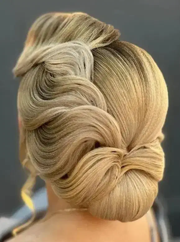 آموزش‌میکاپ‌شینیون‌‌کاشت‌ناخن‌کاشت‌مژه‌‌کراتینه‌مو|خدمات آموزشی|اردبیل, |دیوار