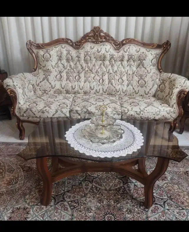 مبل سلطنتی 9 نفره|مبلمان خانگی و میز عسلی|شیراز, شهرک فرزانگان|دیوار