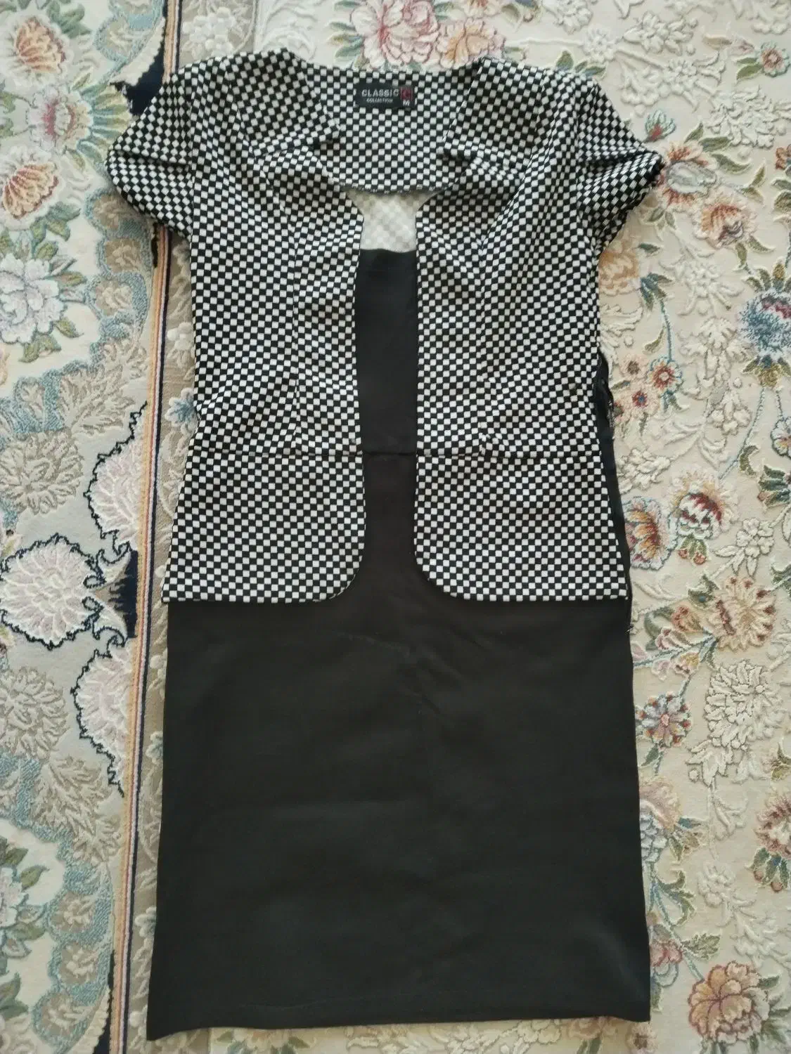 لباس مجلسی|لباس|تربت‌حیدریه, کاشانی|دیوار