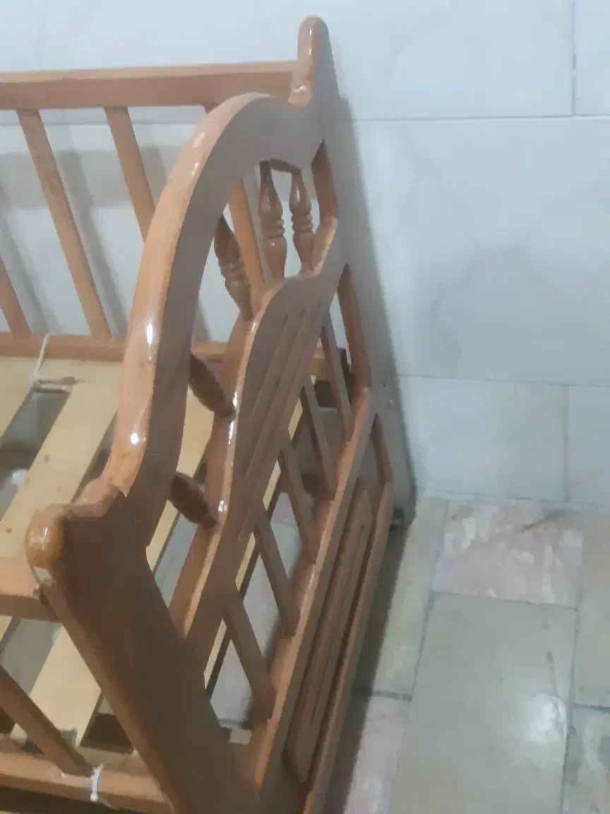 تخته کودک|تخت و صندلی بچه|ری, حمزهآباد|دیوار