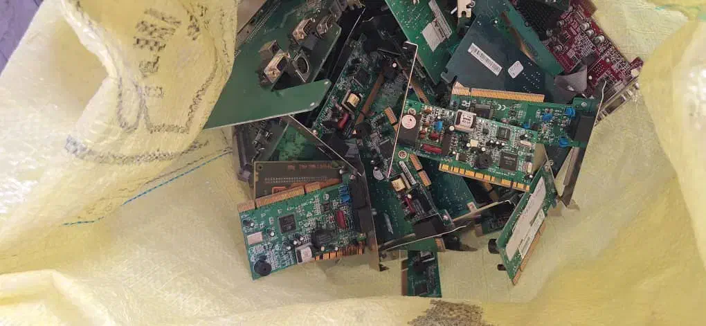 انواع برد کامپیوتر و الکترونیکی و گوشی|قطعات و لوازم جانبی رایانه|الوند, |دیوار