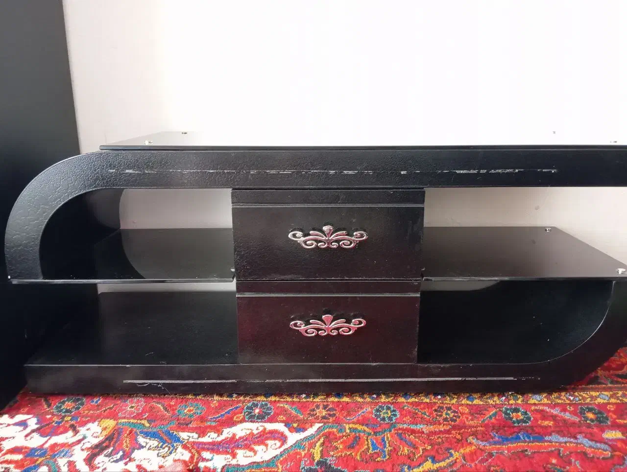 تلویزیون ومیز تلویزیون|تلویزیون و پروژکتور|بستان آباد, |دیوار