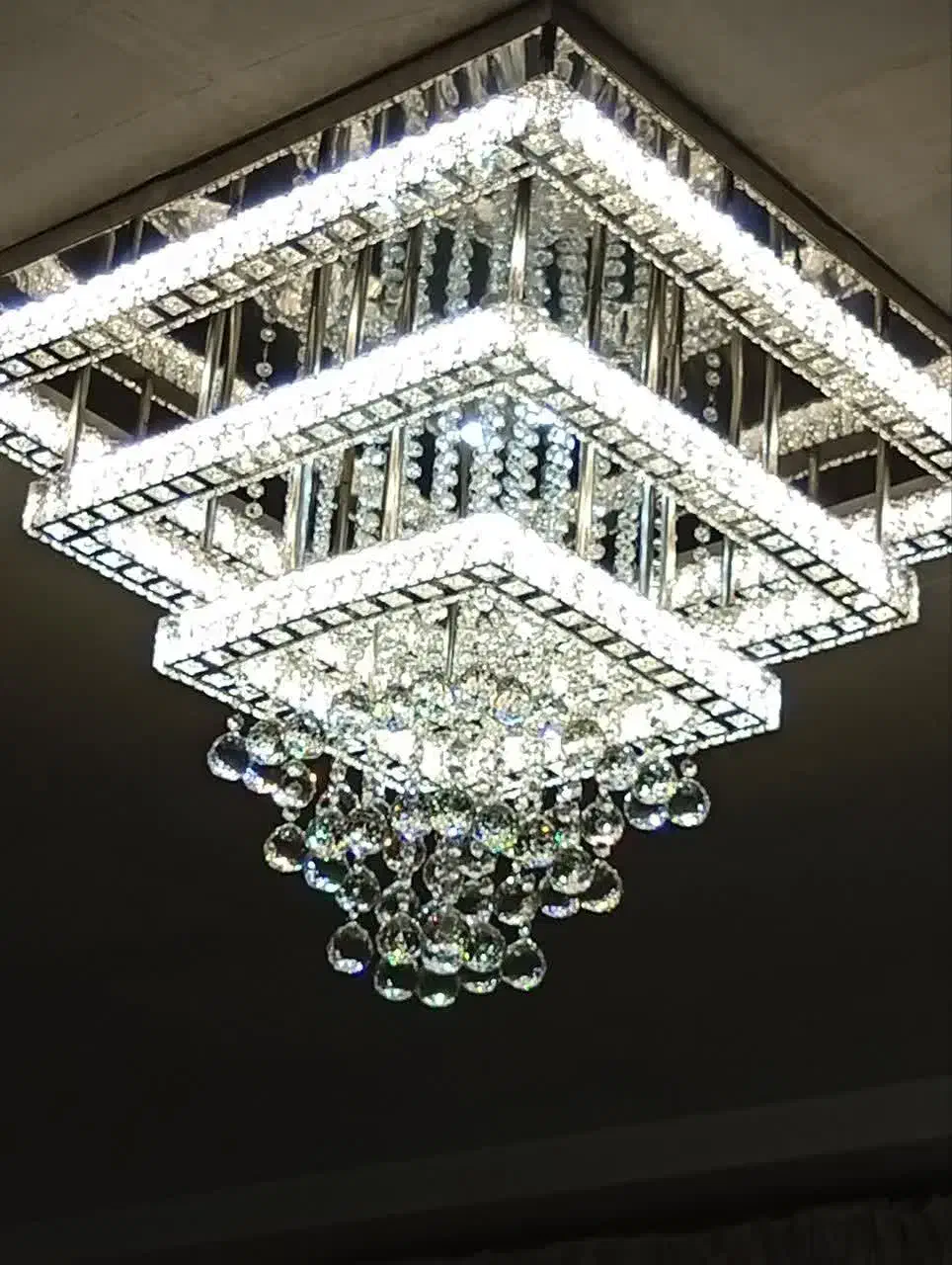 تولید انواع لوستر کهکشانی و مدرن و کریستالی|لوستر و چراغ آویز|پاکدشت, پاکدشت (مامازند)|دیوار