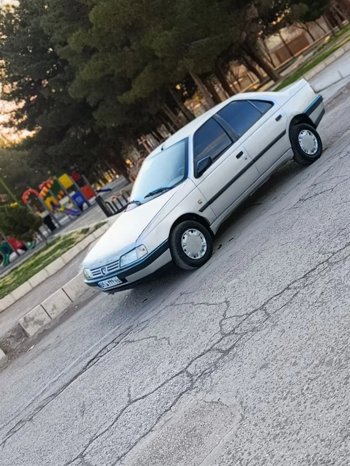 ۴۰۵بدون رنگ خانگی|خودرو سواری و وانت|کرمان, |دیوار